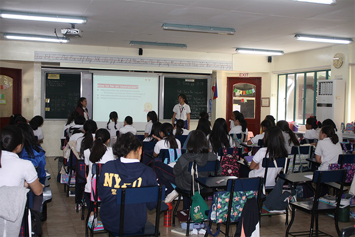 10-Gr12-students-give-a-talk-on-how-to-be-an-upstander