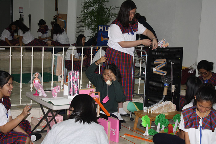 20-Rube-Goldberg-Machine