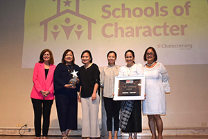 Michele Borba Presents Woodrose with School of Character Award